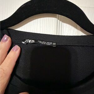 Zara Elegant Black Knitwear